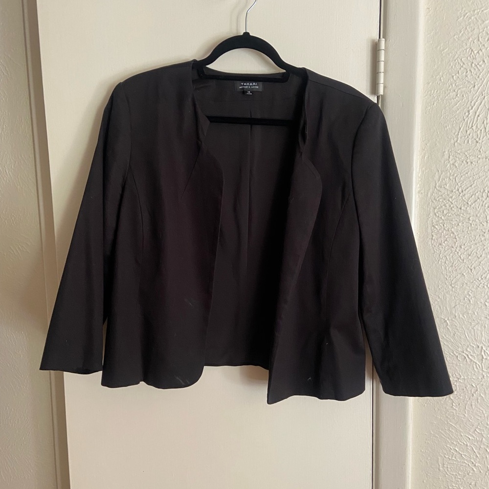 Tahari Arthur S.Levine Open Front black Blazer Top Size 16